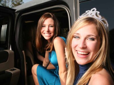 What to Expect from Your Prom Limo Service